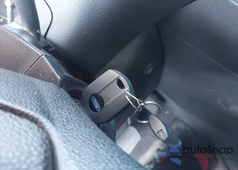 2015 Ford Focus S z USA, uszkodzony, nr VIN 1FADP3E23FL362393